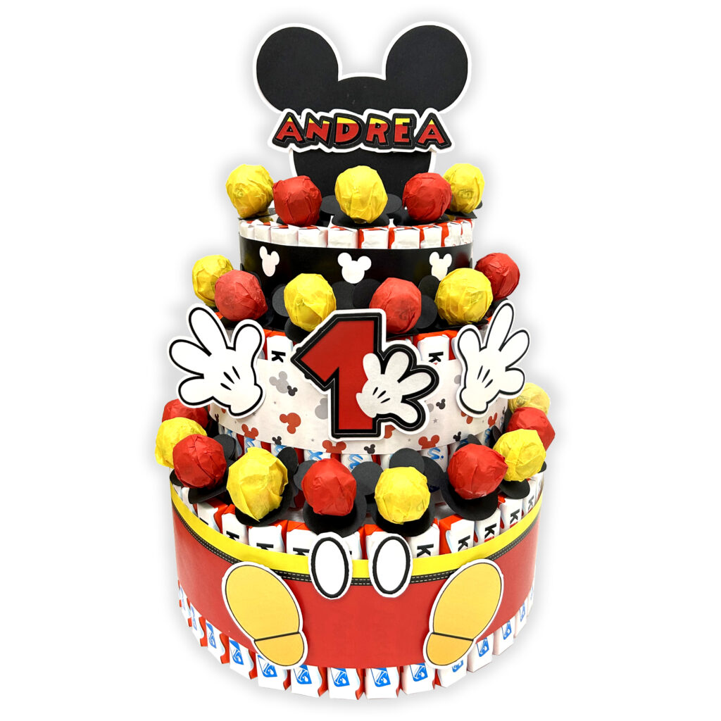 Torta 3 piani con kinder e chupa chups